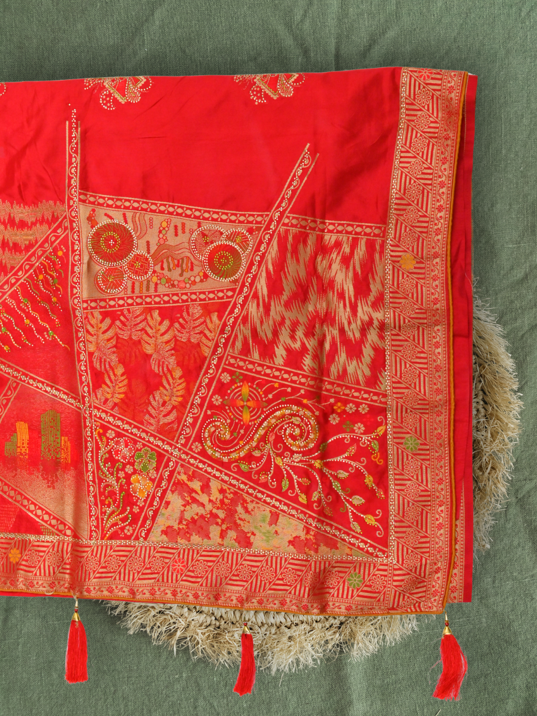 Pure Dola Viscose Saree with Menakari Weaving By Zaridhaga